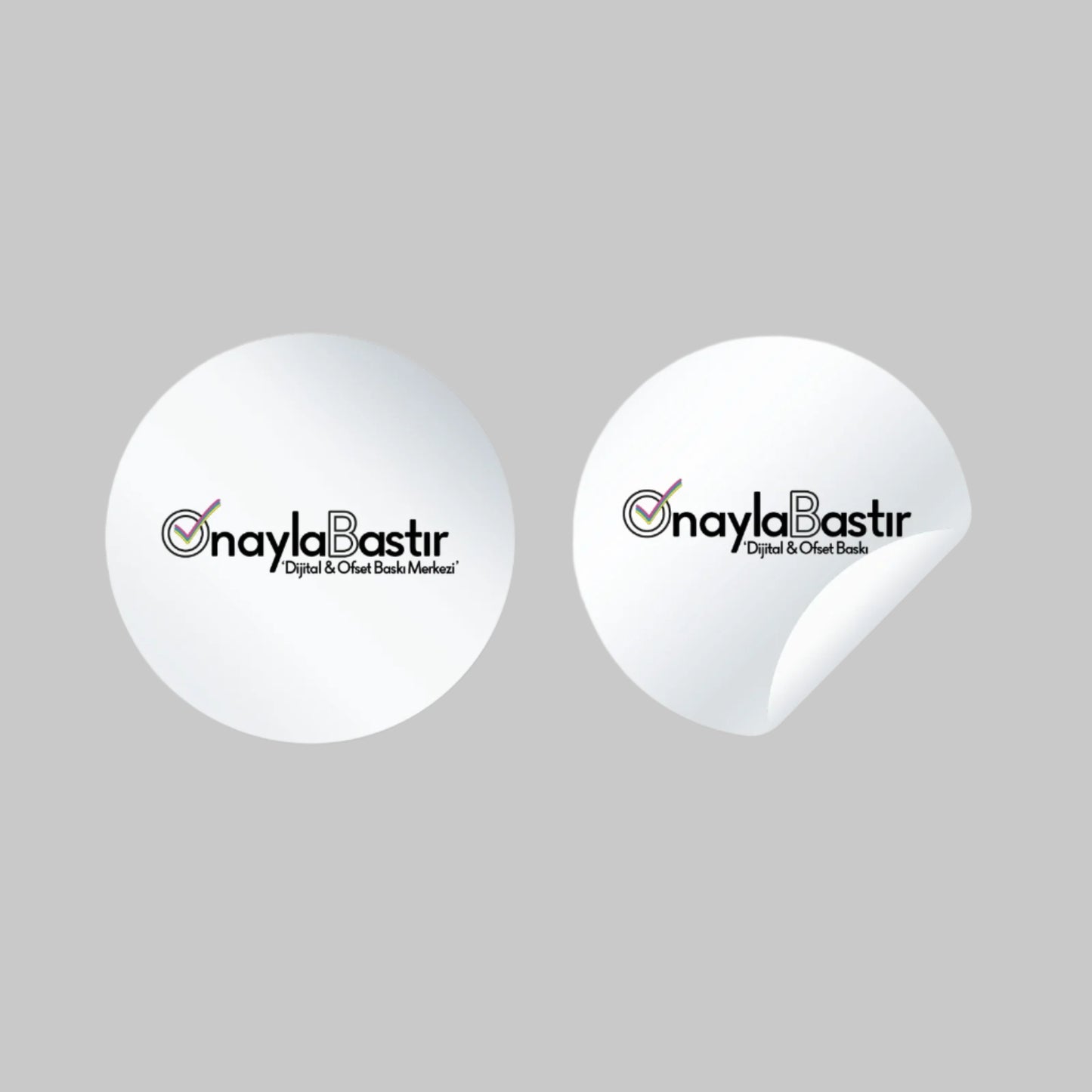 Kuşe etiket ve sticker, dayanıklı malzemelerden üretilmiştir. Uzun süreli kullanım için uygun, suya ve yıpranmaya karşı dirençlidir.