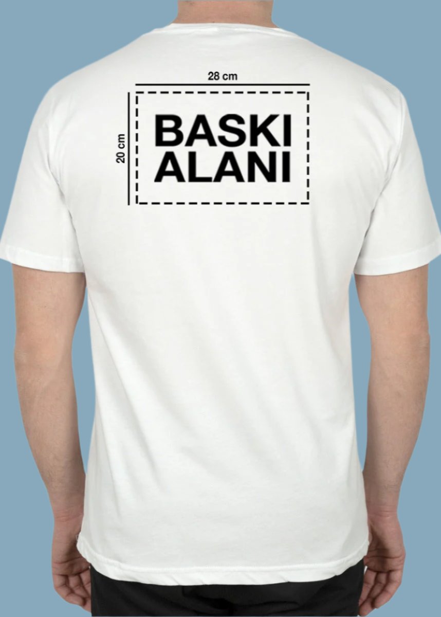 Modern logo baskısı ile şıklığı yakalayabileceğiniz beyaz basic t-shirt. Günlük kullanım için ideal, kaliteli kumaş.