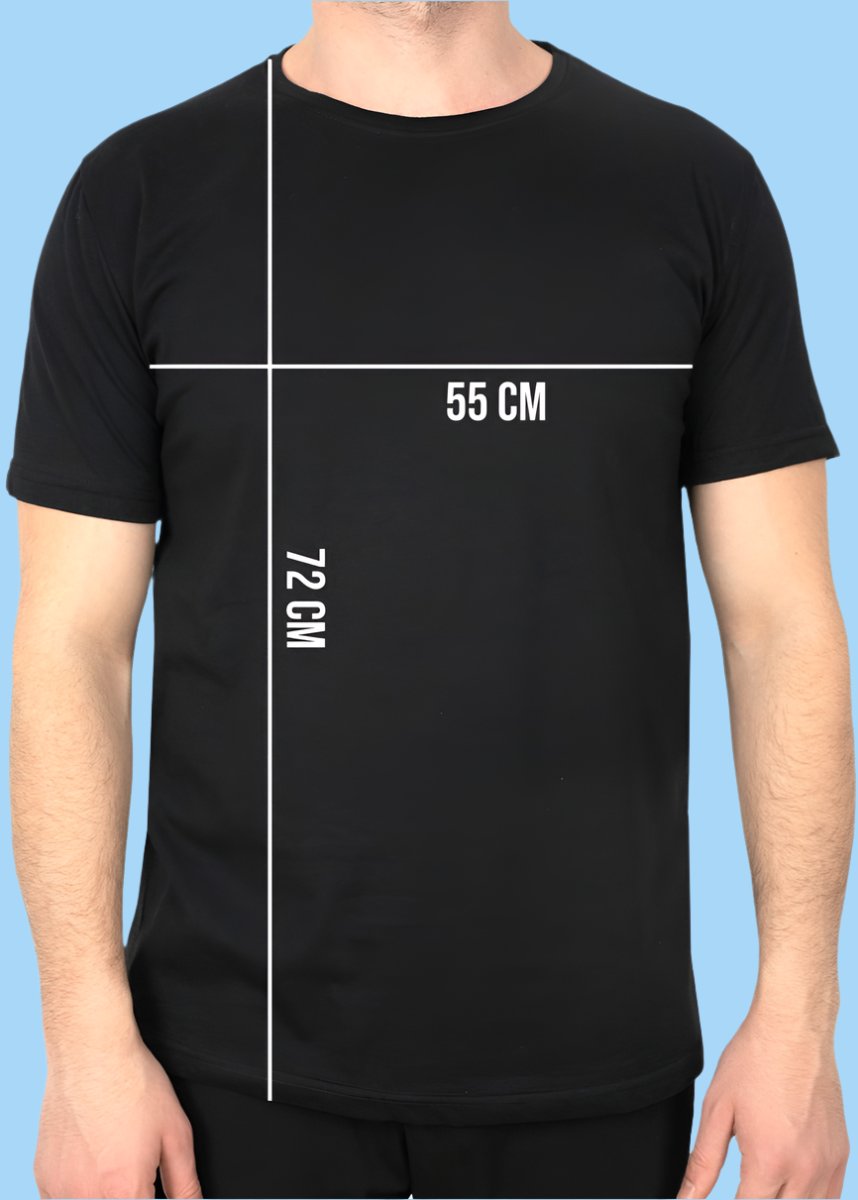 Siyah t-shirt, üstünde şık logo baskısı