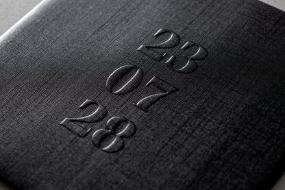 İklim Davetiye 10719 - Save the Date kare format, siyah beyaz kontrast düğün davetiyesi
