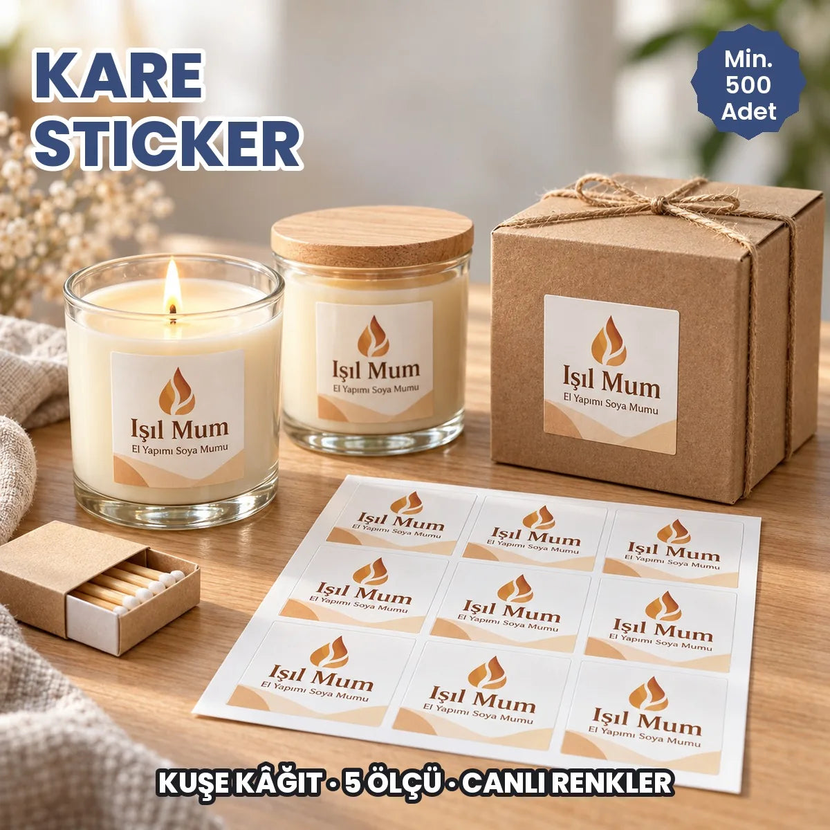 Kare kuşe sticker örneği: el yapımı mum kavanozlarında ve hediye kutusunda kare logo etiketi