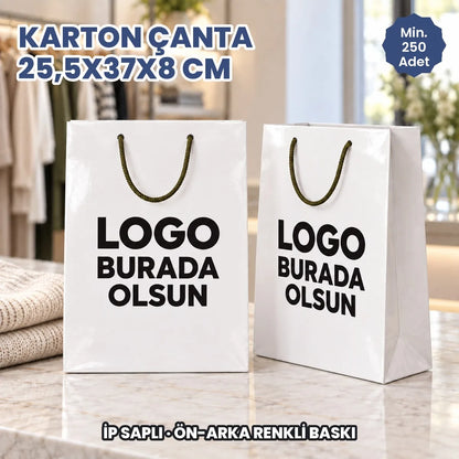 Karton çanta 25,5x37x8 cm: logonuzun basılacağı ön ve arka yüzü gösteren ip saplı kâğıt çanta