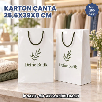 Karton çanta 25,6x39x8 cm örneği: ön ve arka yüzü baskılı, ip saplı parlak selofanlı kâğıt çanta