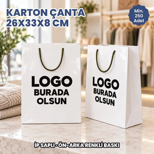 Karton çanta 26x33x8 cm: logonuzun basılacağı ön ve arka yüzü gösteren ip saplı kâğıt çanta
