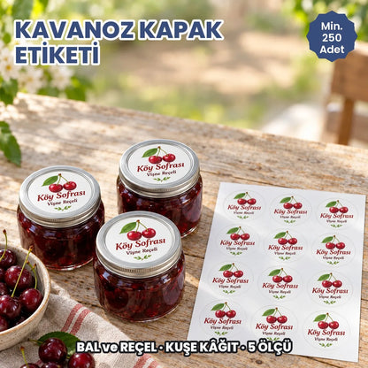Kavanoz kapak etiketi örneği: vişne reçeli kavanozlarının metal kapağında yuvarlak kuşe etiket
