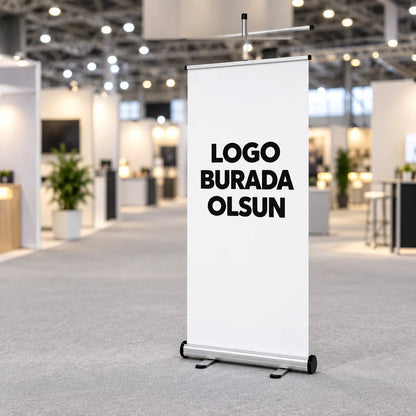 Roll up banner: fuar alanında alüminyum kasetli stand, banner yüzüne logonuz basılır